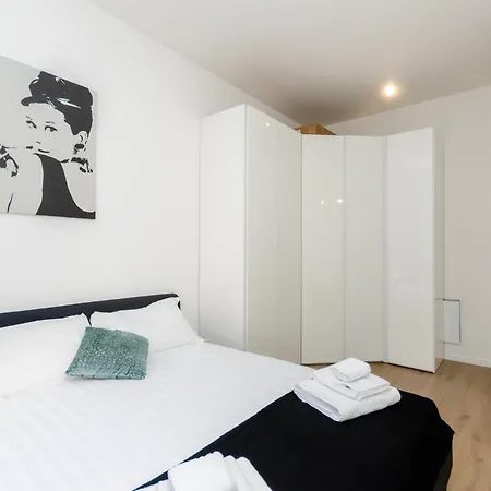 Vivimihome Modern Flat Bosco Verticale Lägenhet *