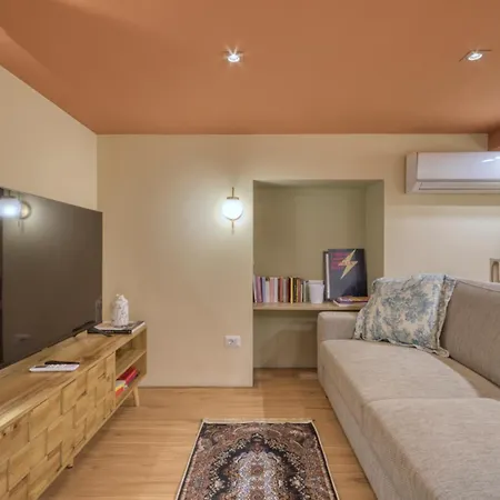 M1-m2 Modern Loft Just A Stone's Throw From The Metro