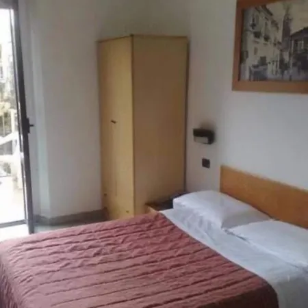 Paola Hotel Mediolan