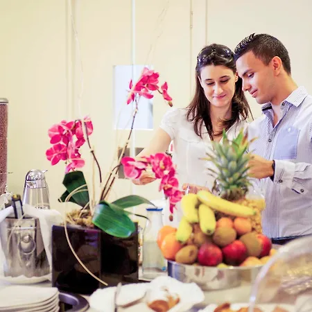 Hotell Mercure Solari Milano