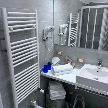 Sir Lyndon Prestige Linate 3*