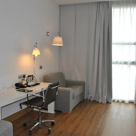 מלון Hilton Garden North