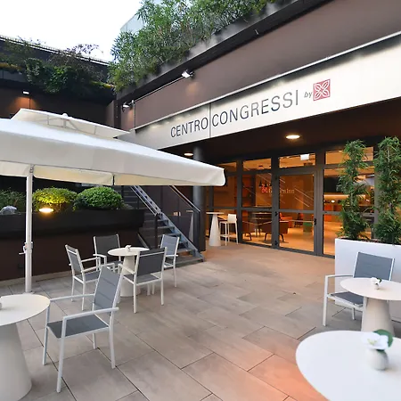 מלון Hilton Garden North