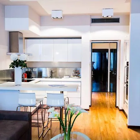 Royal & Luxury * ميلان