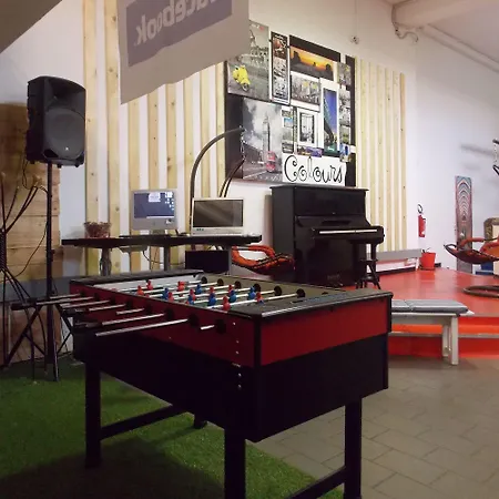 شباب كالارز ميلان