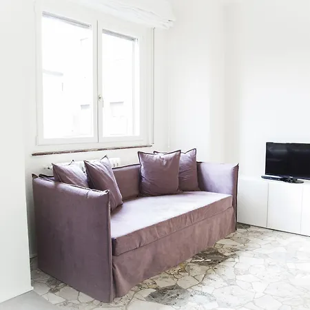 Brera In Garibaldi Apartman *