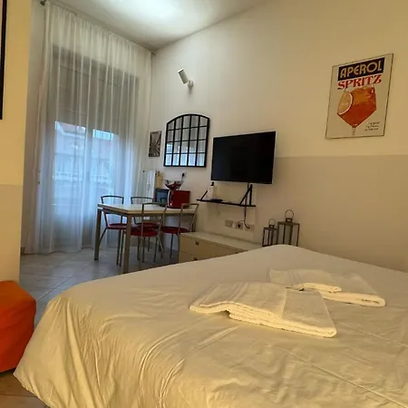 Lunigiana Stazione Apartamento Milão