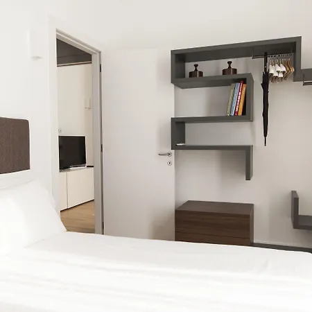 Apartment Brera In San Babila *