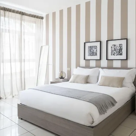 Brera In San Babila Appartement *