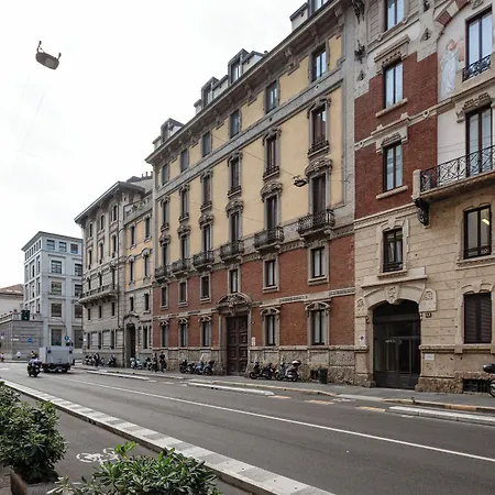 Apartment Brera In San Babila