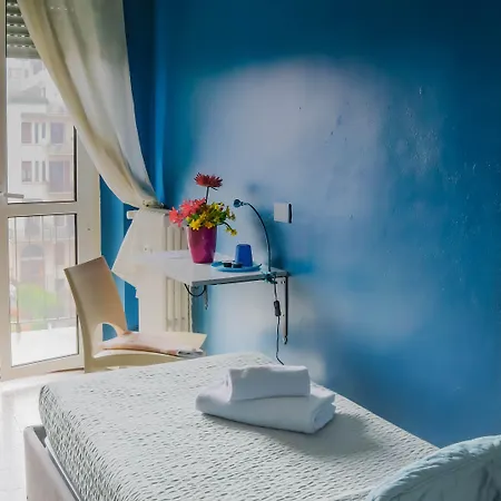 I Am Here - Gioia 71 ميلان