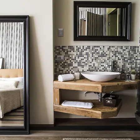 Serendipity Πανσιόν 4*