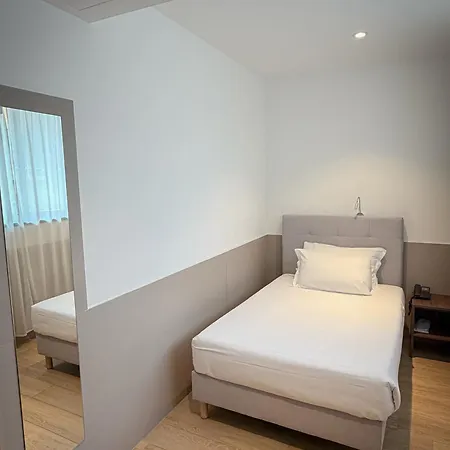 Hotell Lh Milano