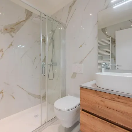 Easytopstay - Naviglio White Bliss Apartament *