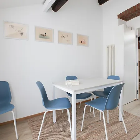 Hacca Collection - Porta Venezia Attic 2br