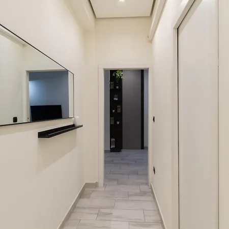 Stylish In Bocconi With Patio - Porta Romana *