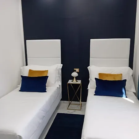 Sir Lyndon Prestige Linate Vendégház Milánó