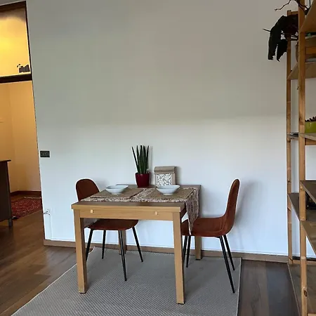 Delizioso A Zona Baggio Lägenhet *