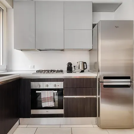 Just Urban Stays - Accogliente Bilocale Navigli - Design District Milano