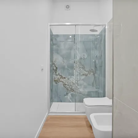 Gua13 - Loreto - Large - Apartman Milánó