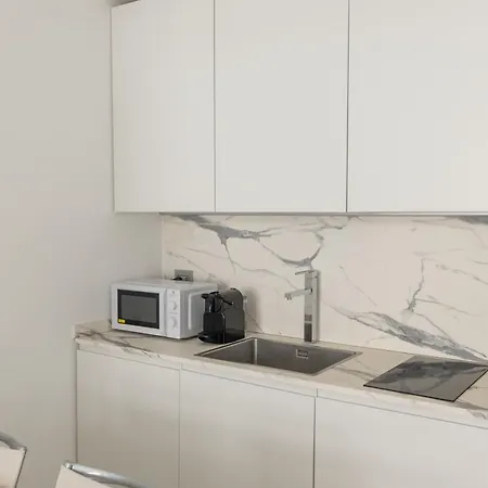 Moderno A Due Passi Dal Duomo - Mirable Pm Appartement