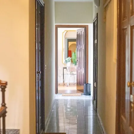 Elegant Near The Subway, Fast Wi-fi And Ac