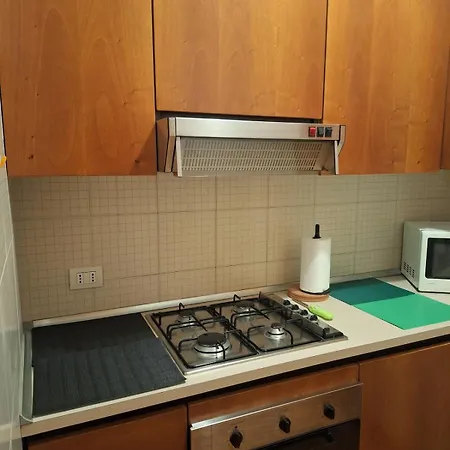 Modern Flat In The Design District Lägenhet