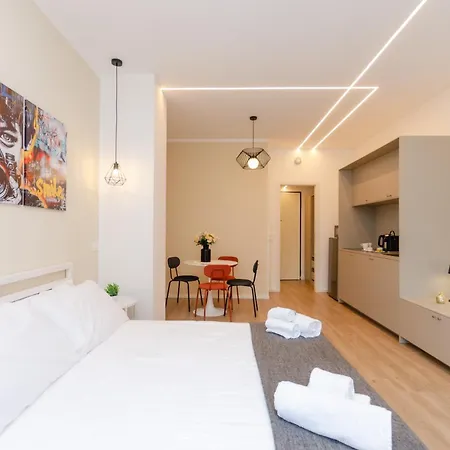 Vivimihome - Le Gemme Di Desenzano Lägenhet Milano