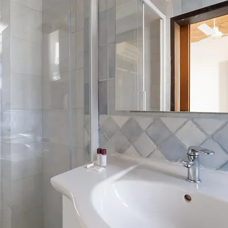 Guesthost - Comfy San Cristoforo Milano