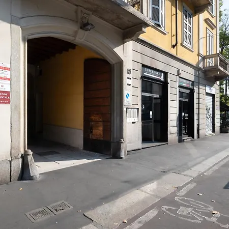 Vintage Hideaway Milan-historic Courtyard 아파트 *