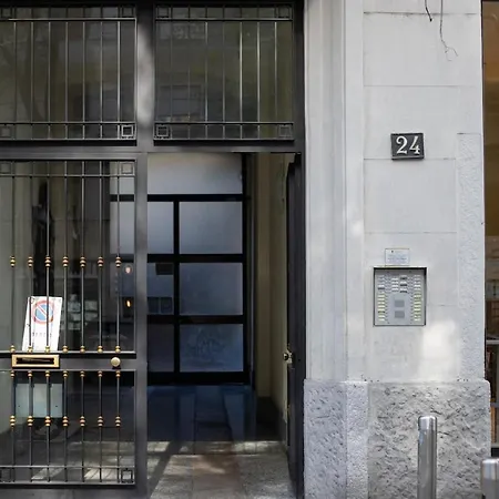 Elegant Near The Subway, Fast Wi-fi And Ac *