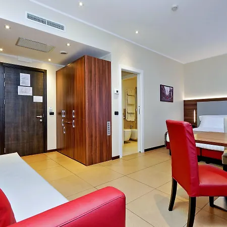 Duomo Hotel & Apartments 4*