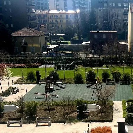 Urban Oasis - Two-room Apartment!