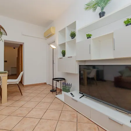 Stayq - Moscova - Porta Garibaldi Milánó