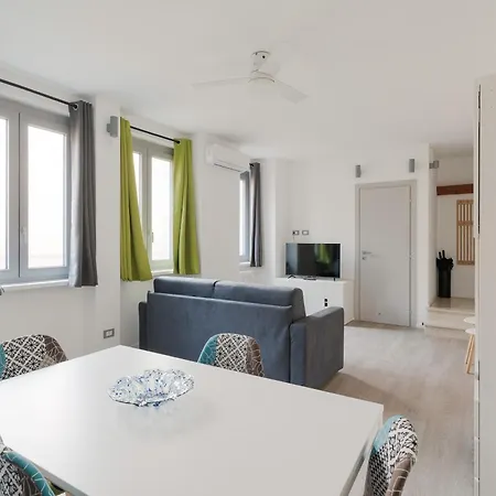 Guesthost - Modern Precotto * Milano