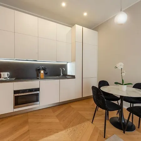 Apartment B - Modern Elegance For 4 People Mailand
