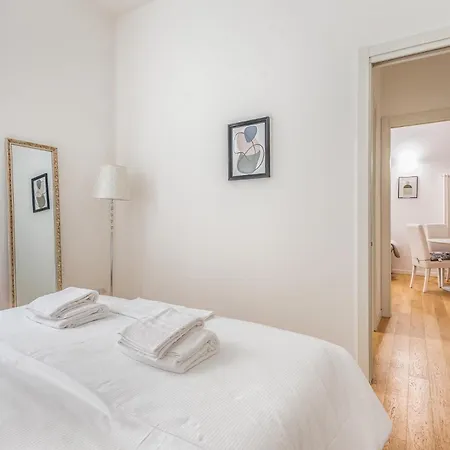 Luxury Via Morgagni 4 Pax Wi-fi Apartment *