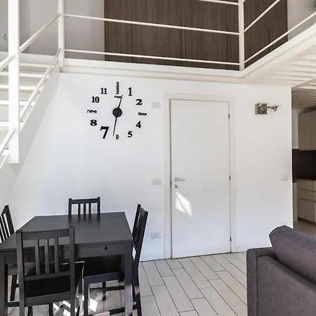 Apartman Youhosty - Bruno Maderna 17 Duplex Milánó