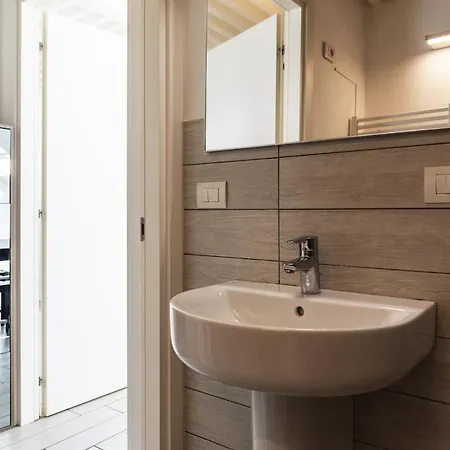 Apartman Youhosty - Bruno Maderna 17 Duplex Milánó