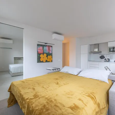 The South, Center, Arco Della Pace Milão