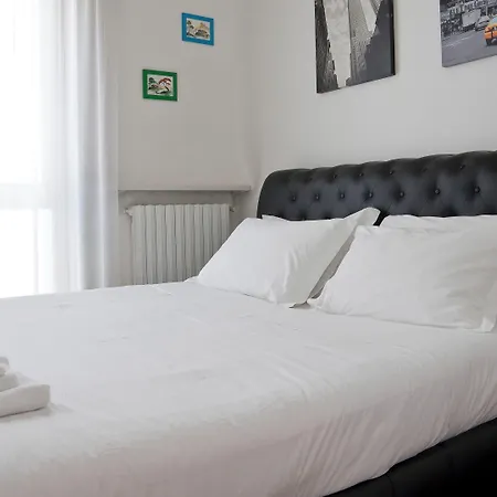 Italianway Easy - Dogana 3 Apartman *