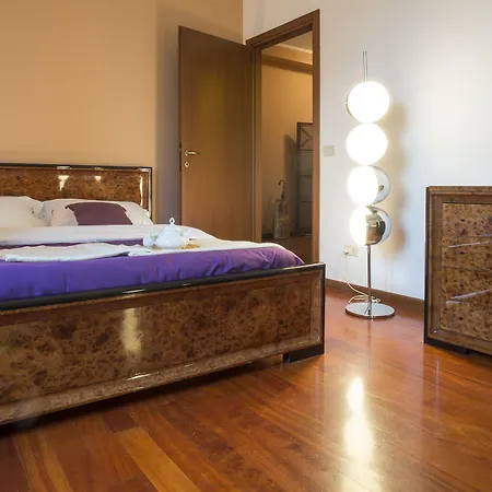 Joivy Warm Family Flat For 4 With Terrace In * Милан