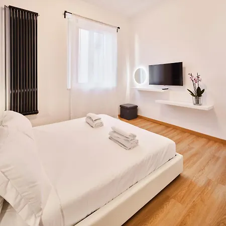 Duomo Charme Apartamento *