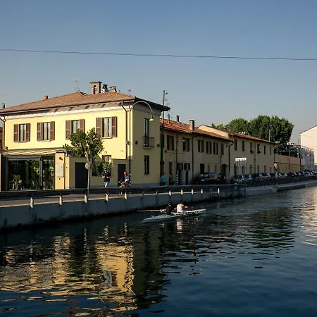 Versoverde Alzaia Naviglio Grande Hotel 4*