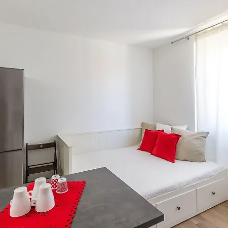 Alessia's Flat - Sarpi 2