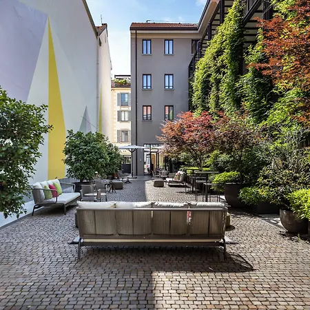 萨沃纳18号套房