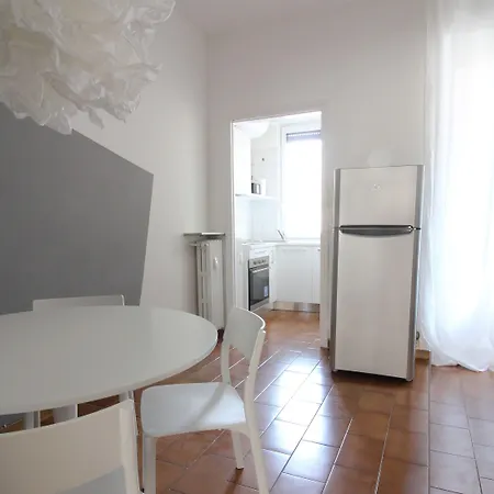 Italianway Easy - Piacenza 9 Milaan