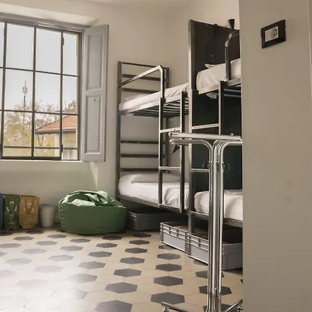 Hostal Madama Hostel&bistrot Milán