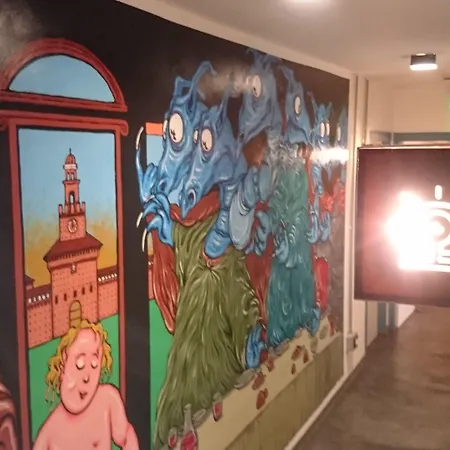 Hostal Madama Hostel&bistrot *