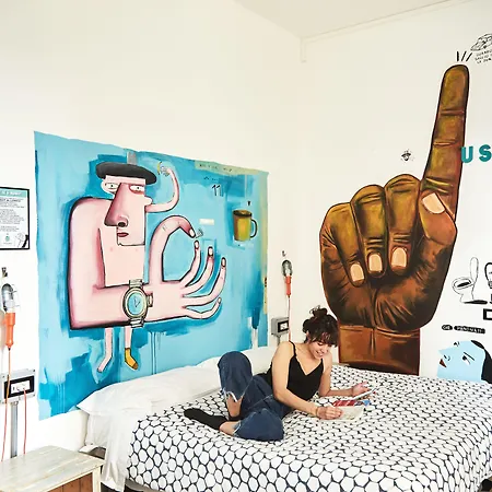 Hostal Madama Hostel&bistrot Milán